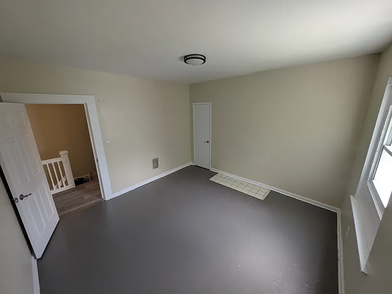 128 Charles St — Photo 10