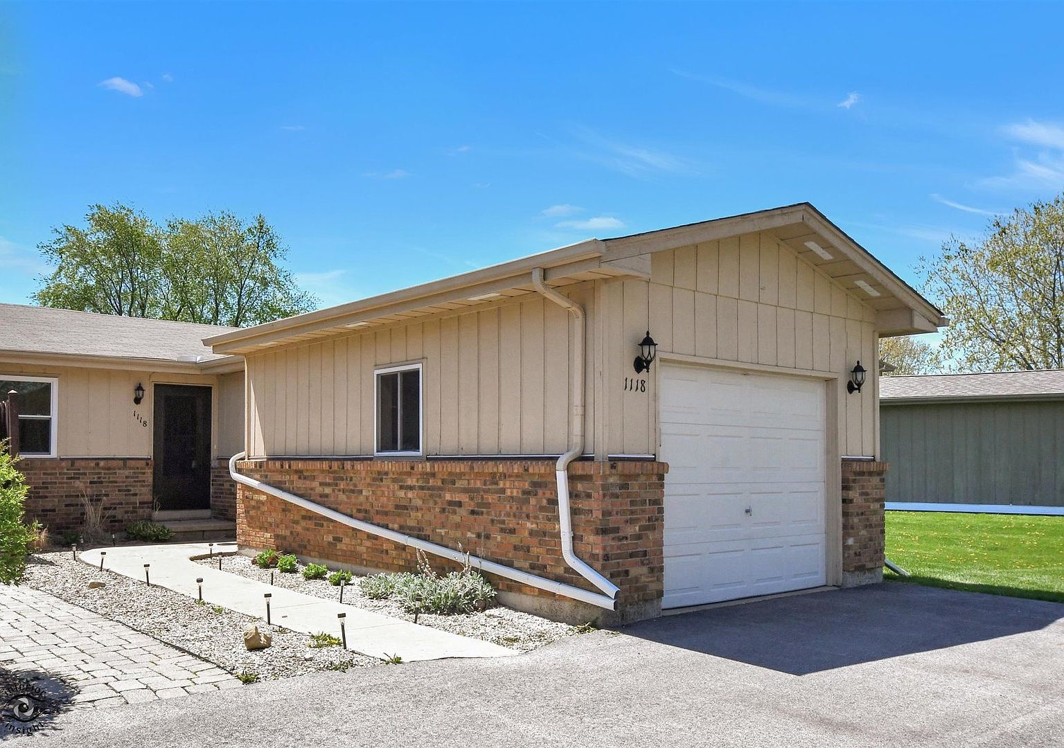 1118 E Arnold St, Sandwich, IL 60548 Zillow