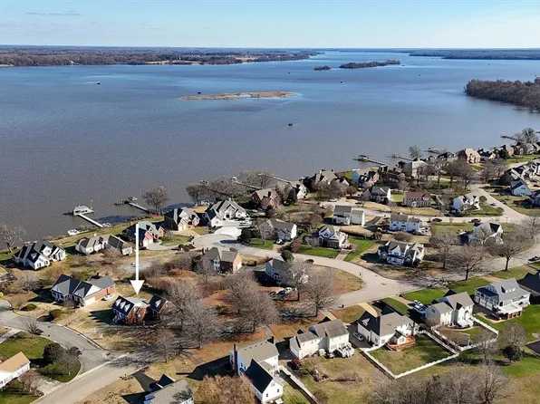 400 Farrar Lndg, North Prince George, VA 23860