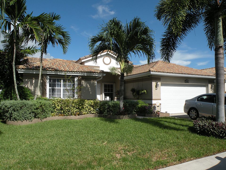 1st image of 1364 NW 129th Way
