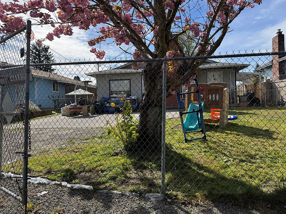 1st image of 4622 E C St