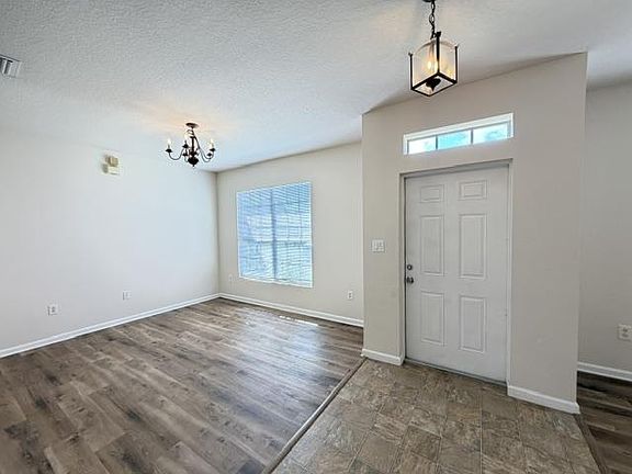 2nd image of 4880 Greenhill St