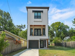 920 Muncie Ave, Dallas, TX 75212