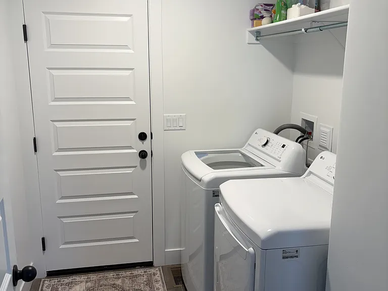 934 N Banner Dr #2 — Photo 12