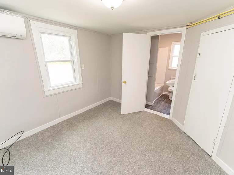115 Davis Ln — Photo 17