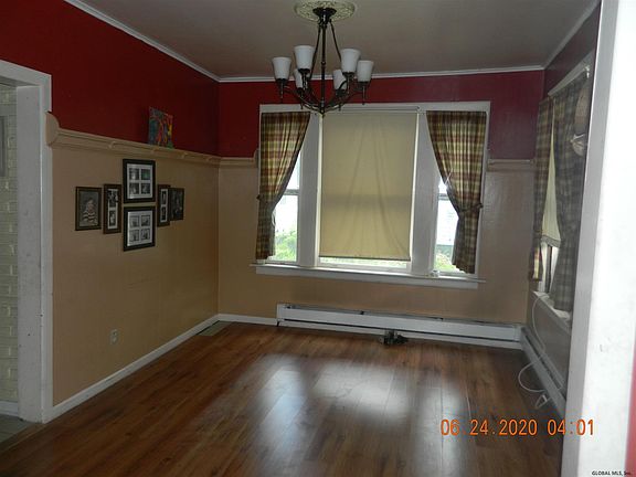 5th image of 9 Saratoga Blvd