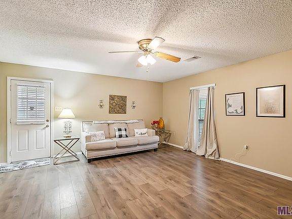 4th image of 768 Lynn Dr