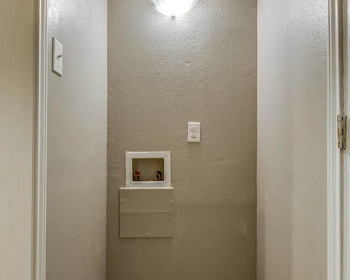 5302 Kenosha Ave — Photo 38