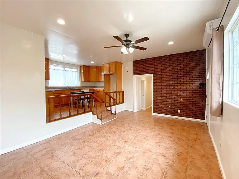 11125 Freer St #B — Photo 3