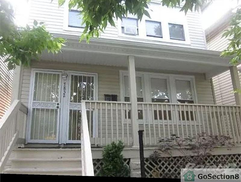 1st image of 7832 S Greenwood Ave #2