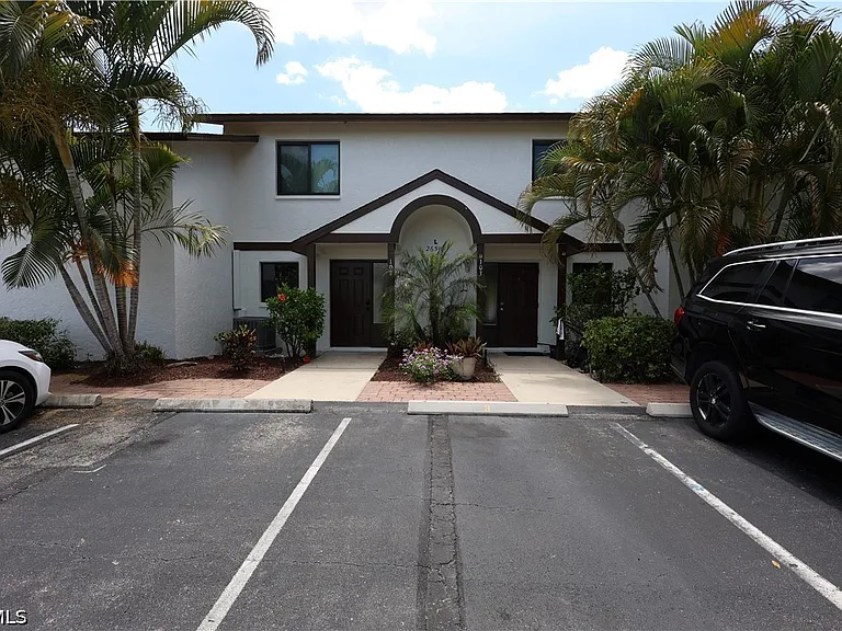 26510 Southern Pines Dr #102 — Photo 3
