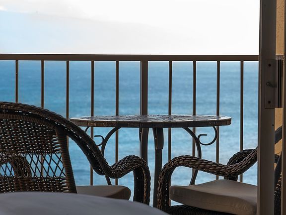 2nd image of 4365 Lower Honoapiilani Rd #916