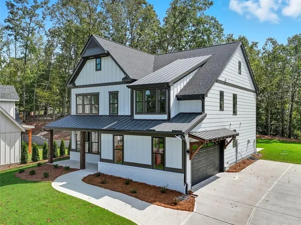 7530 Crestline Dr, Dawsonville, GA 30534