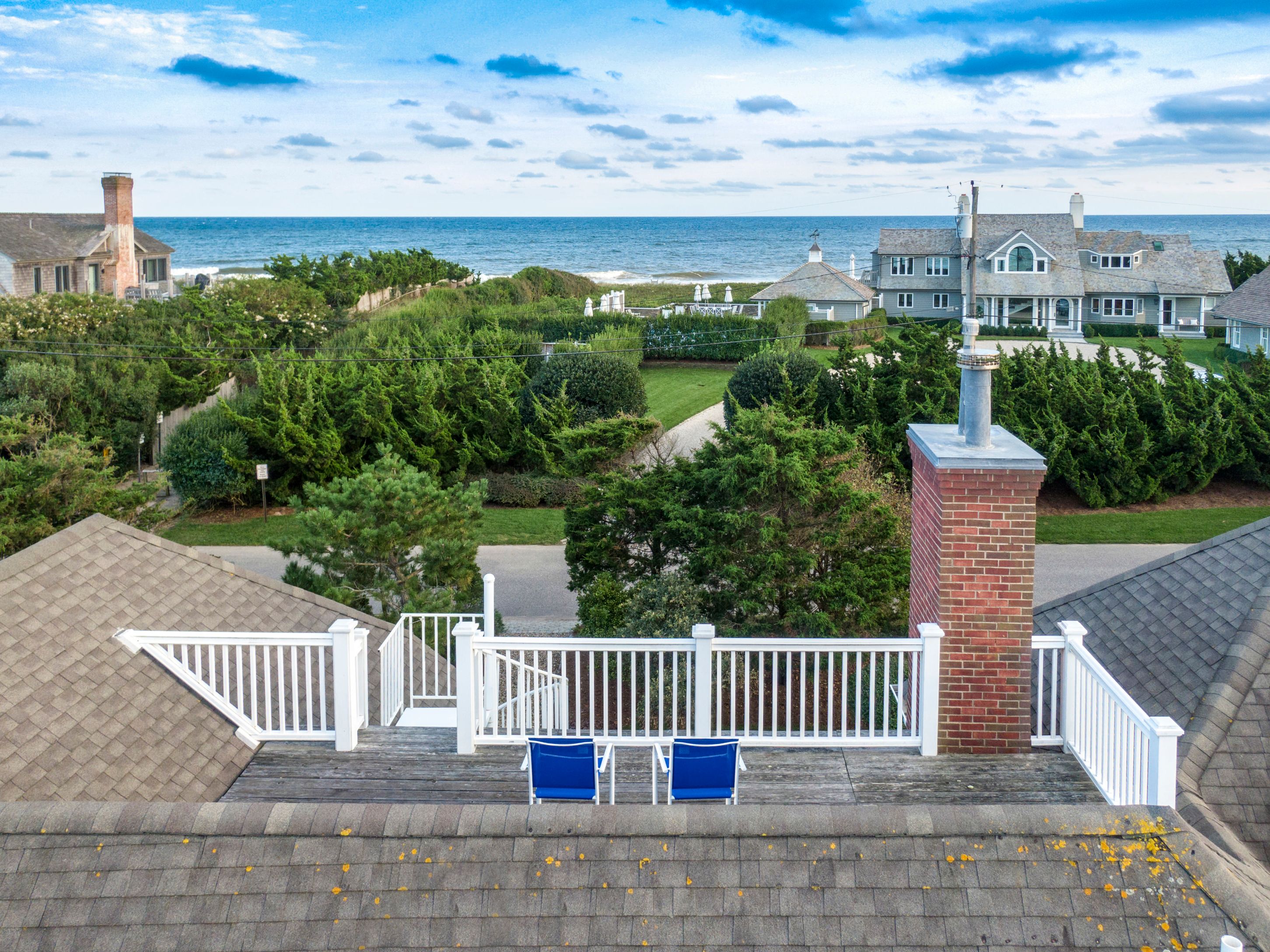 102 Marine Blvd in Amagansett Out East