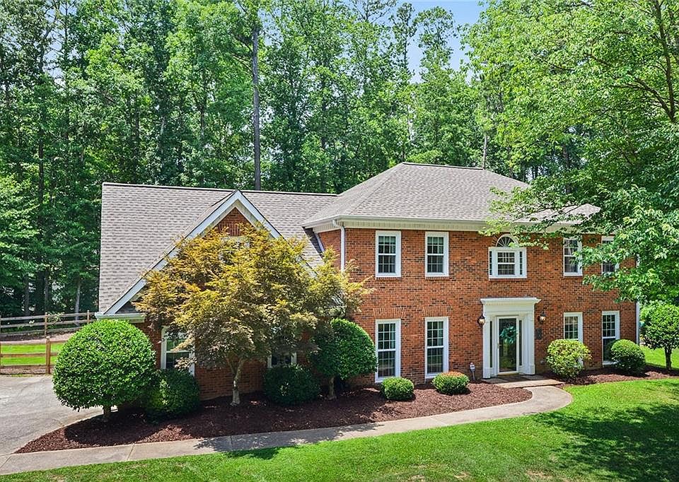 1st image of 3730 Cara Ln