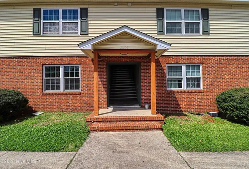 2322 Indian Dr Photo 1