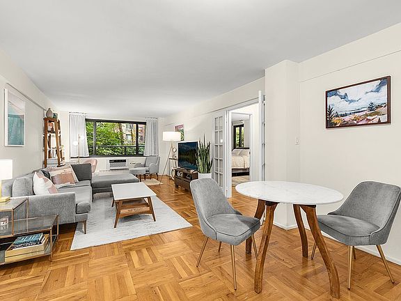2nd image of 420 E 64th St APT W1c
