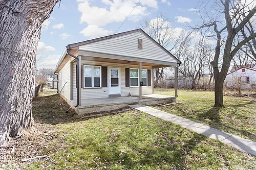 325 Cable St Photo 1