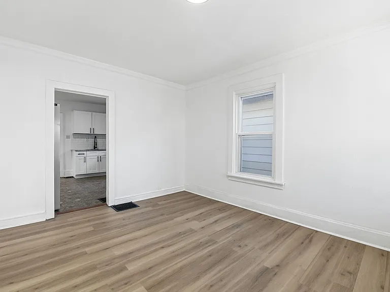 6531 Plymouth Ave — Photo 3