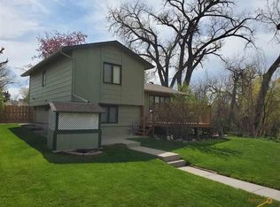 2811 Orchard Ln, Rapid City, SD 57703