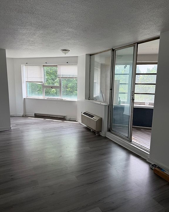 1st image of 101 Mulberry St APT 314