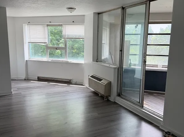 101 Mulberry St APT 314, Springfield, MA 01105