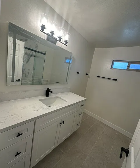 500 N Curtis Ave #E — Photo 3