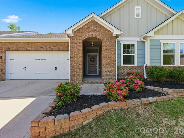446 Dudley Dr, Fort Mill, SC 29715