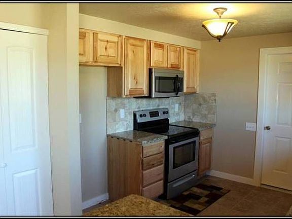 Knotty Hickory Cabinets