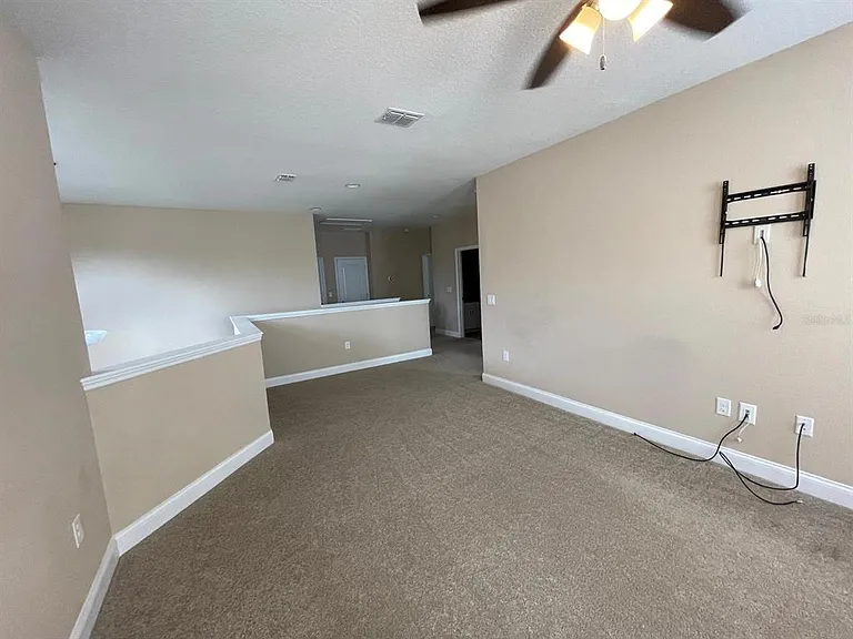 2745 Peony Dr — Photo 20