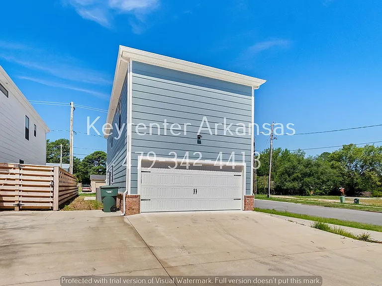 1434 N Oakland Ave — Photo 27