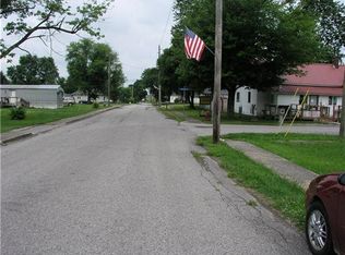 278 W Oak St, Campbellsburg, IN 47108