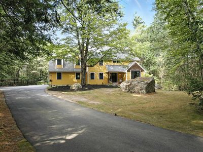 11 Cedar Drive, New Boston, NH, 03070
