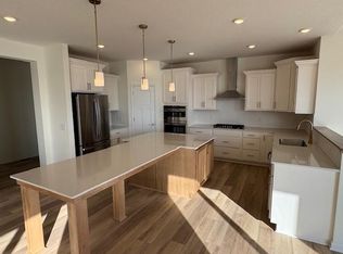 15799 Granada Ave N, Hugo, MN 55038