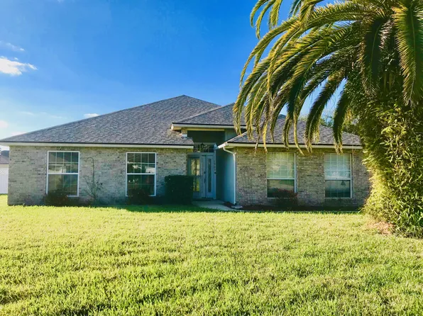 1905 Hawkins Cove Dr W, Jacksonville, FL 32246