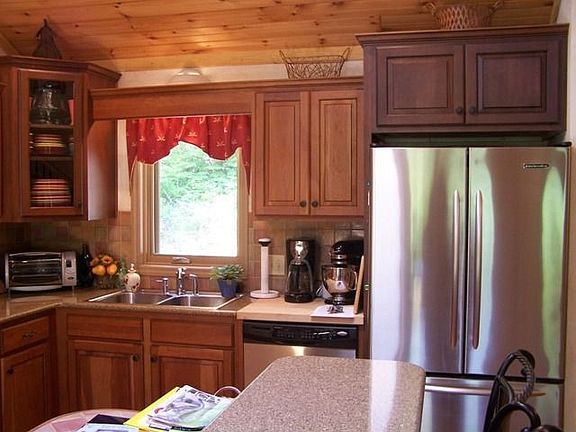 5th image of 76A Greenridge Ln