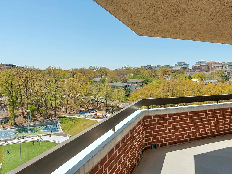 1276 N Wayne St #629 — Photo 4