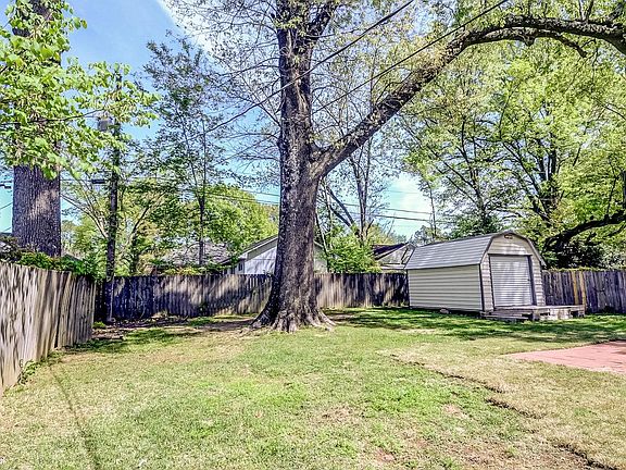 2nd image of 5056 Wingdale Rd