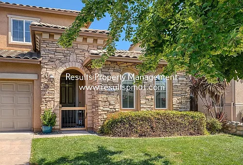 2425 Foxcroft Cir Photo 1