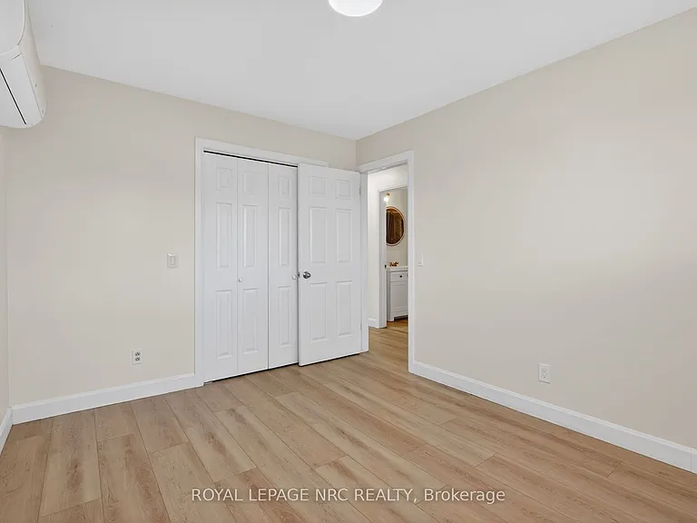 268 Henrietta St — Photo 23