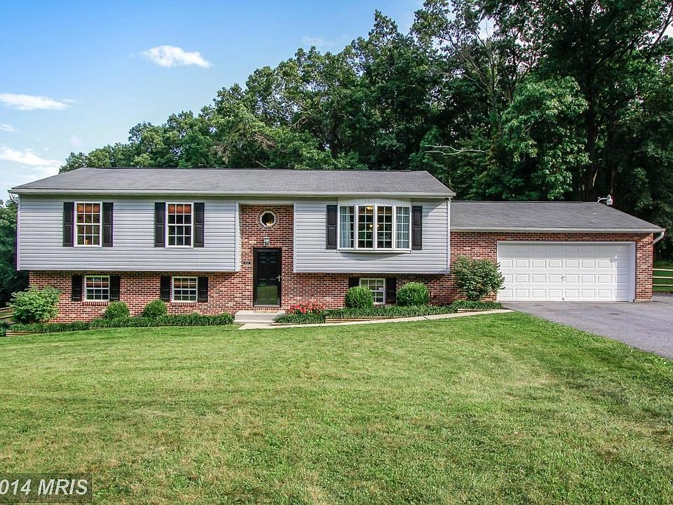 Immaculate Home on a Private Lot