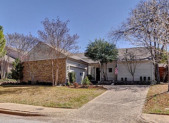 2nd image of 16908 Davenport Ct