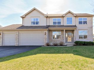206 Tralee Ln, McHenry, IL 60050