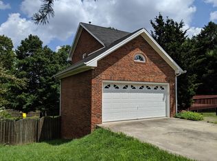 1012 Pine Ridge Ct, Burlington, NC 27217