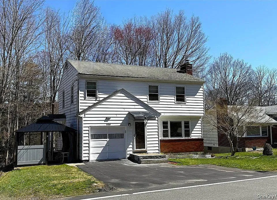152 Old State Rd