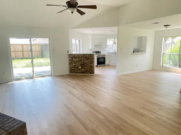 2710 Elder Rd, Katy, TX 77493