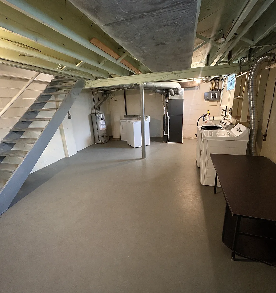 2 bed, 884 sqft, $1,350 — Photo 4