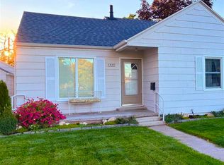 1322 Avenue G, Scottsbluff, NE 69361