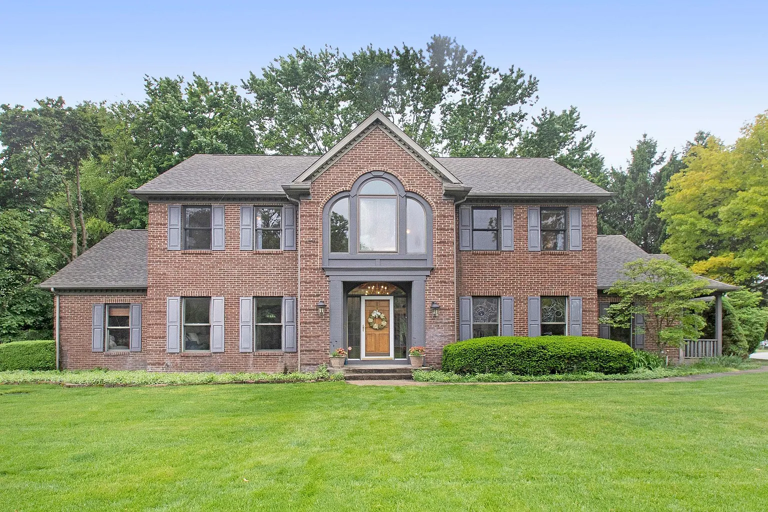 15800 Preswick Ln photo 1