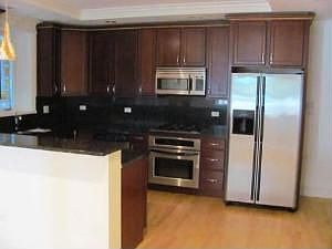 4th image of 2047 W Morse Ave #1